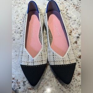 Rothy’s size 10.5 tweed cap tie point.